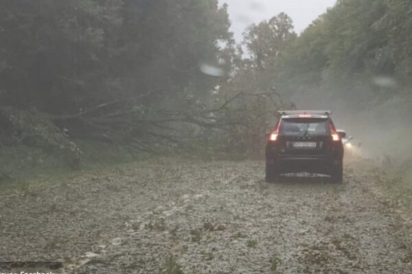 “Pripremite se na nevrijeme, isključite kućanske aparate i sklonite stvari sa balkona”: STIGLO UPOZORENJE VATROGASACA